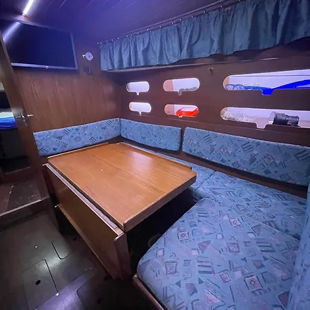 Botel El Velero